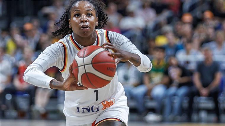 Basketballerin Peterson „passt perfekt“ zu deutschem Team Peterson überragte als deutsche Topscorerin.