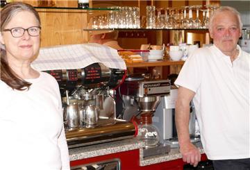 Petra Kück-Arzaroli und Fulvio Arzaroli stehen demnächst nicht mehr an der Kaffeemaschine und dem Tresen im „Lastoria“.