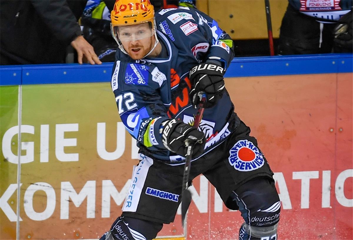 Phillip Bruggisser gewinnt schon wieder Phillip Bruggisser auf dem Eis.