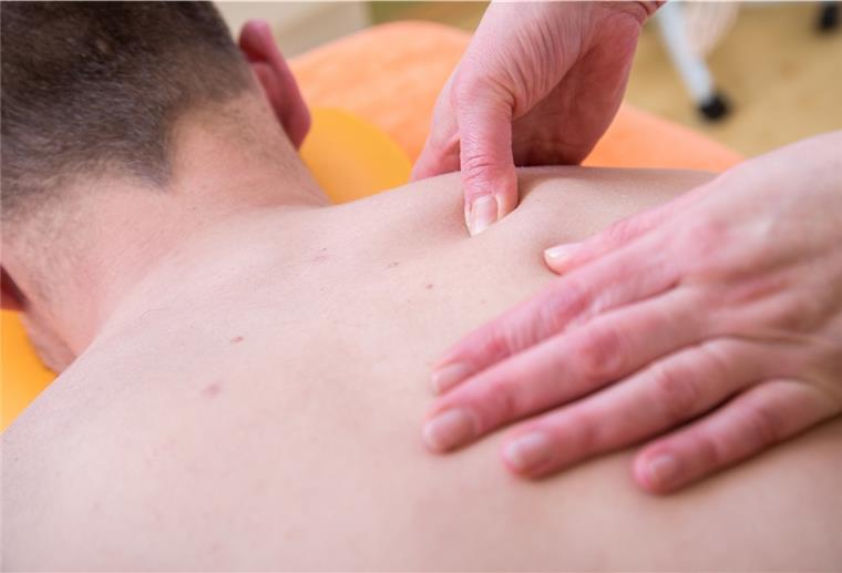 Physiotherapeuten im Landkreis Cuxhaven dringend gesucht Physiotherapeuten werden nicht nur im Cuxland dringen gebraucht.