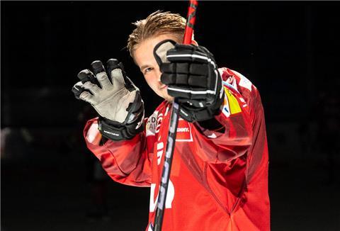 Pinguins-Eigengewächs Justin Büsing wird die Saison in Crimmitschau starten.