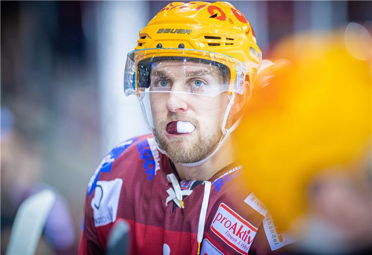 Pinguins-Stürmer Luca Gläser ist mit DEL-Premierensaison zufrieden Pinguins-Nachwuchsstürmer Luca Gläser zieht eine positive Bilanz zu seiner ersten Saison in der Deutschen Eishockey-Liga.