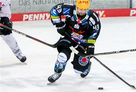 Pinguins-Stürmer Skyler McKenzie will sich auch gegen Mannheim in Szene setzen.