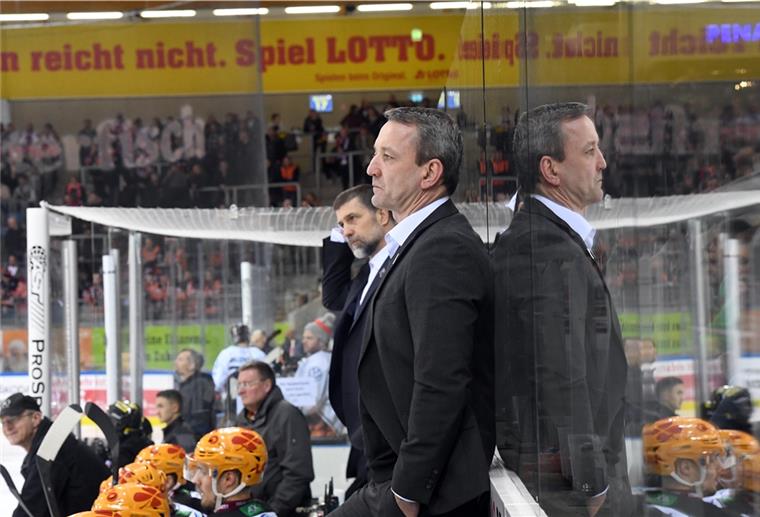 Pinguins-Trainer Thomas Popiesch sah ein engagiertes Spiel seiner Mannschaft.