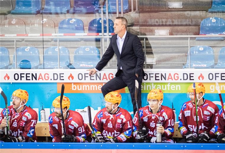 Alle Corona-Tests negativ: Pinguins bereit fürs Nordderby Pinguins-Trainer Thomas Popiesch und seine Mannschaft sind bereit für das Spiel in Wolfsburg.