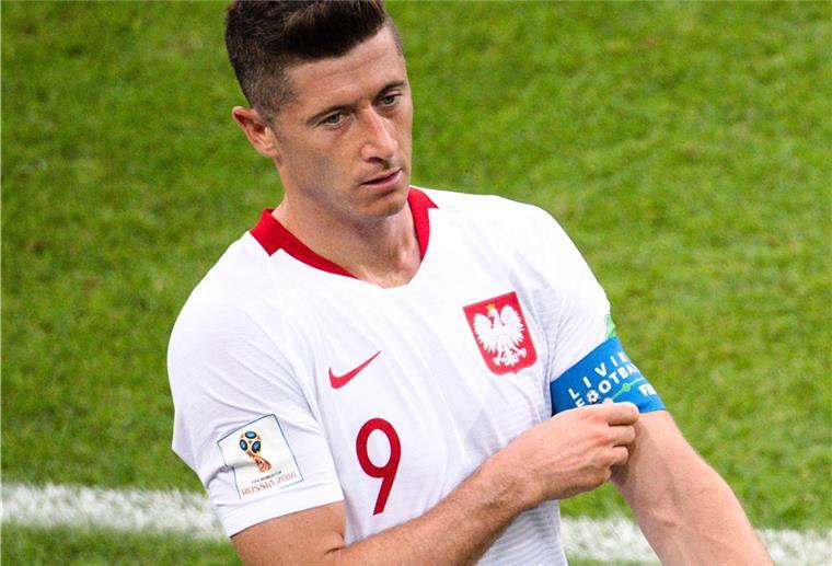 FIFA nach Boykottankündigung von Polen und Schweden unter Druck Polen will keine WM-Playoffs gegen Russland spielen: Lob gibt es dafür von Robert Lewandowski.