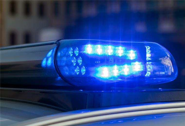 Geestemünde: Fünf betrunkene Männer geraten in Stress Polizeieinsatz an der Schillerstraße.
