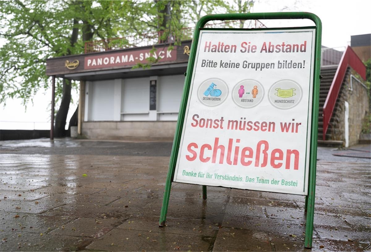 Corona: Sieben-Tage-Inzidenz wieder unter 100 Positive Tendenz: Die Sieben-Tage-Inzidenz sinkt weiter.