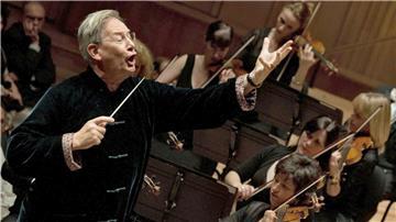 Premiere in der Elbphilharmonie