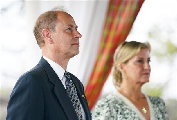 Prinz Edward und seine Frau Herzogin Sophie stehen nur selten im Fokus der Öffentlichkeit, spielen aber zunehmend eine wichtige Rolle im Königshaus.