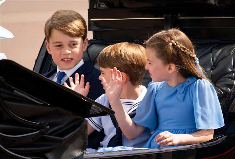 Prinz George und seine jüngeren Geschwister Prinzessin Charlotte und Prinz Louis treten gelegentlich auch öffentlich auf. (Archivbild)