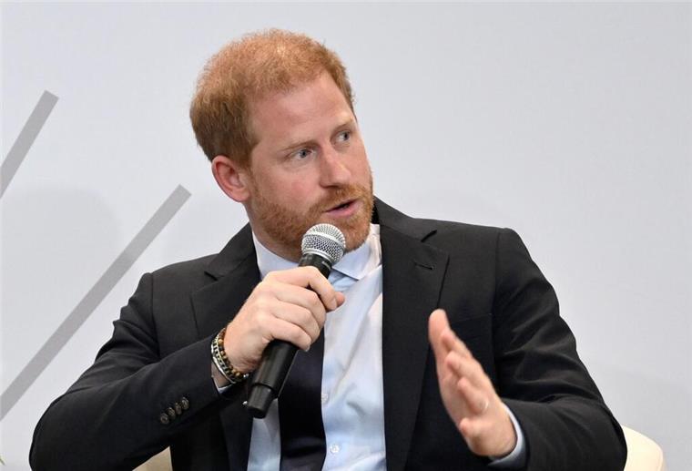 Harry: „Kein Kontakt“ wegen Geburtstag von Vater Charles Prinz Harry hat seine royalen Pflichten vor einigen Jahren niedergelegt und lebt inzwischen mit seiner Familie in Kalifornien.