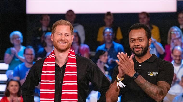 „Sportstudio“ trotz Harry-Besuchs unterm Durchschnitt Prinz Harry neben Angelo Anderson zu Gast im „Sportstudio“.