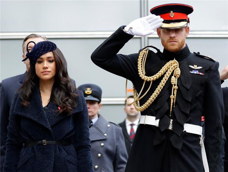 Prinz Harry und seine Frau Meghan sorgen für Diskussionsstoff.



