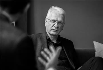 Professor Dr. Tido Junghans
