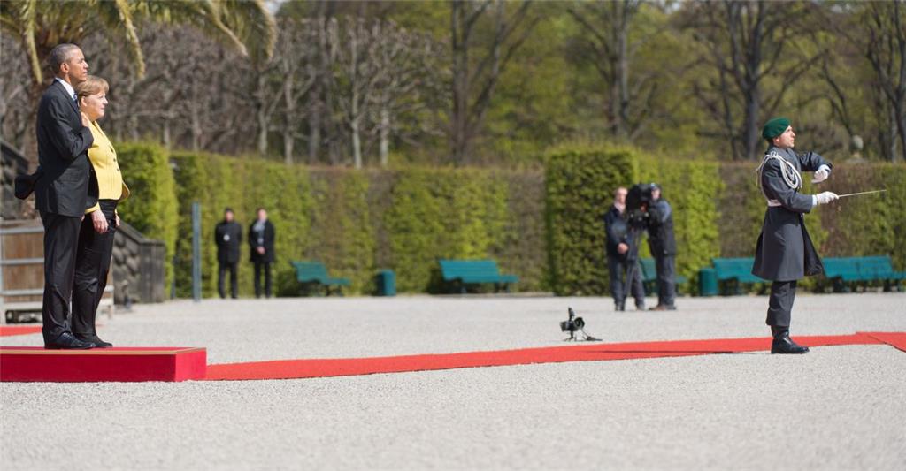 Protokoll muss sein: Bundeskanzlerin Angela Merkel empfängt US-Präsident Barack Obama am Sonntag in den Herrenhäuser Gärten mit militärischen Ehren.