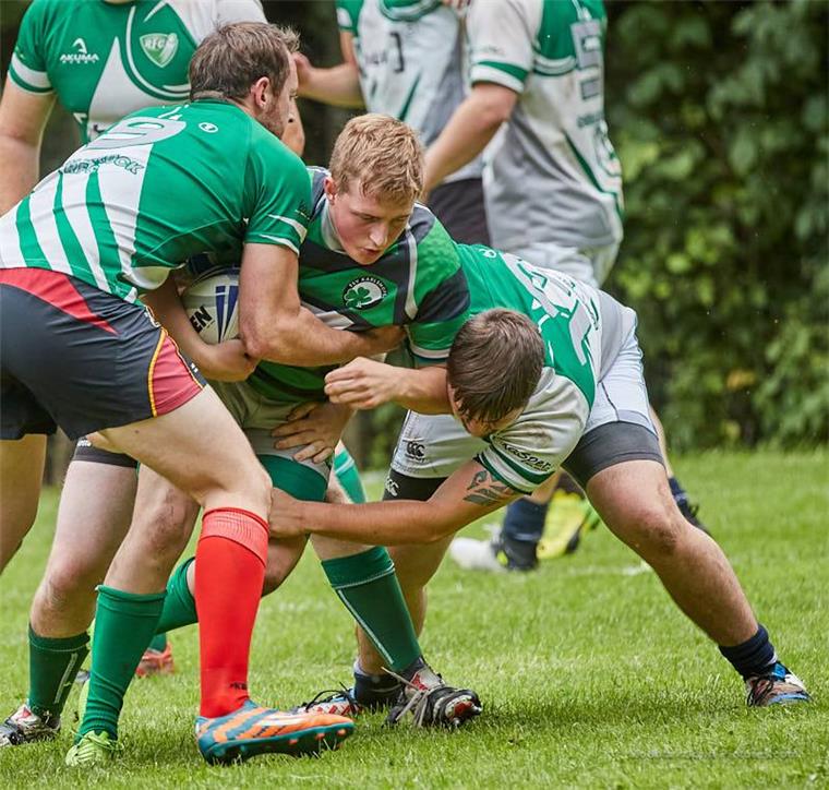 Rugby in Gnarrenburg: Karlshöfener "Moorteufel" starten erstmals als 15er Team Punktspielpremiere: Die „Moorteufel“ – hier mit Benjamin Böse – treffen Sonntag auf Sparta Wehrlte