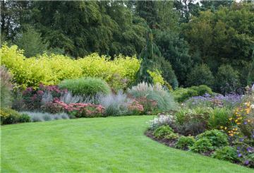 Garten, Blumenbeete, Rasen, Entsiegelung