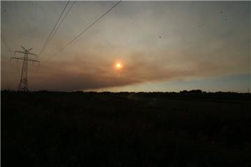 Rauchwolke in Nordenham: Die Ursache liegt wohl in Meppen. Foto: Lorenz