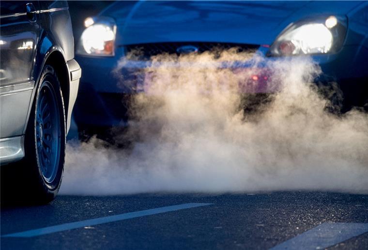 Das Ende der Verbrenner naht Rauchzeichen deuten: Wie lange werden die Hersteller noch Autos mit Verbrenner anbieten? Einige haben bereits einen Ausstiegsplan vorgestellt.