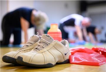 Raus aus dem Bett und rein in die Sportschuhe. Das ist besonders effektiv.