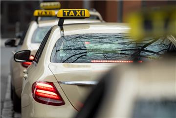 Reaktionen auf den Artikel „Vertrieben aus dem Taxi-Paradies“: norderlesen.de hat mit allen Seiten über die aktuelle Situation gesprochen.