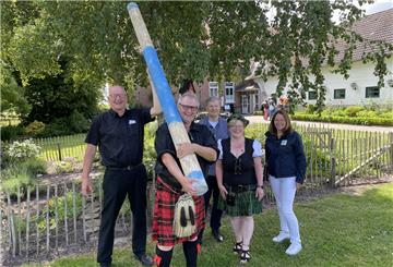 Reinhard Evers, Albert Mumme, Gert Borchardt, Anja Thieling und Melanie Schmidt sind die Organisatoren des schottisch-friesischen Mehrkampfs.