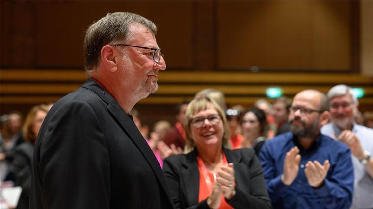 SPD Bremen: Mit neuem Parteichef in den Wahlkampf Reinhold Wetjen trat nicht mehr zur Wahl an.