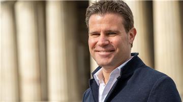 Rekordschiedsrichter Felix Brych freut sich auf sein Comeback.