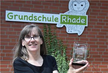 Rektorin Andrea Wardin freut sich über den zweiten Platz beim von der IHK Stade vergebenen Ikarus-Preis für die Lehrer des Jahres. Sie versteht ihn weniger als Auszeichnung für sich selbst, sondern für das gesamte Team in der Grundschule Rhade.