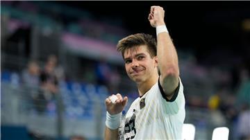 Renars Uscins bejubelt seine Tore weiter in Hannover.