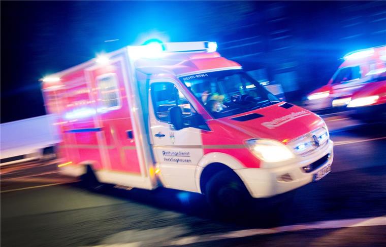 Tote Frau, lebensgefährlich verletzter Mann: Ehedrama in Cloppenburg? Rettungskräfte haben am Montag im Landkreis Cloppenburg eine tote Frau entdeckt.