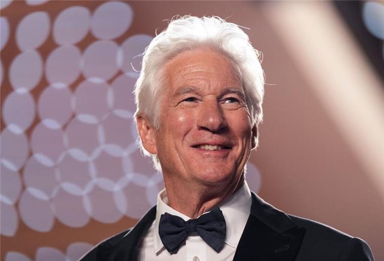 Richard Gere: Mein Körper ist wie ein Hotelzimmer Richard Gere denkt jeden Tag beim Meditieren an seinen Tod.