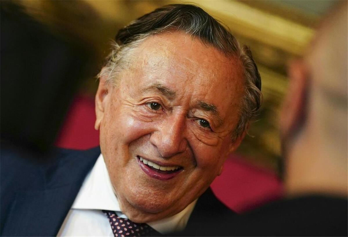 Richard Lugner ist tot: Die Schlagzeile als Lebenselixier Richard Lugner scheute keine Kosten und Behandlungen, um sich vital zu halten. (Archivbild)