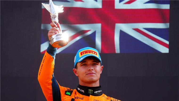 Richtig glücklich sieht Lando Norris nach Platz zwei in Monza nicht aus. 