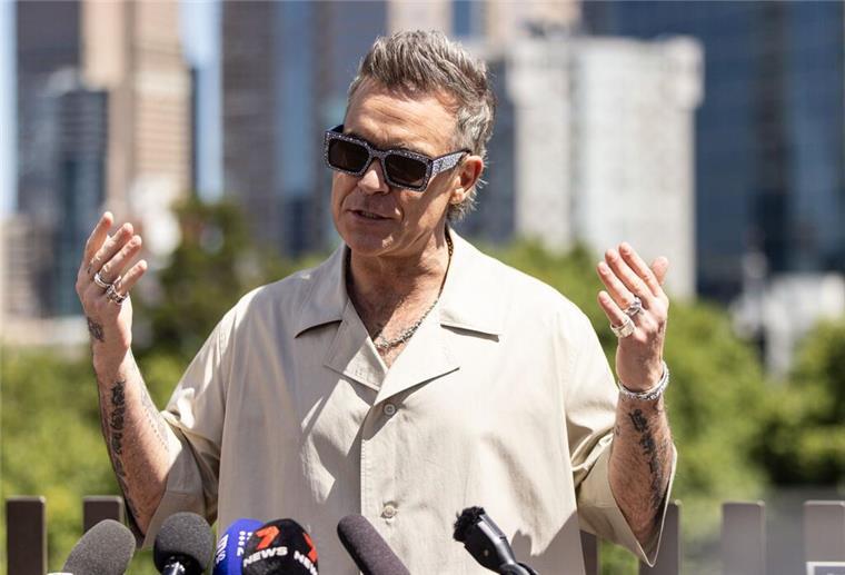 Robbie Williams erzählt in dem Film „Better Man“ seine Geschichte - in Form eines Affen.