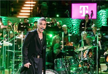Robbie Williams war bei seinem Gastspiel in Hamburg gut drauf.