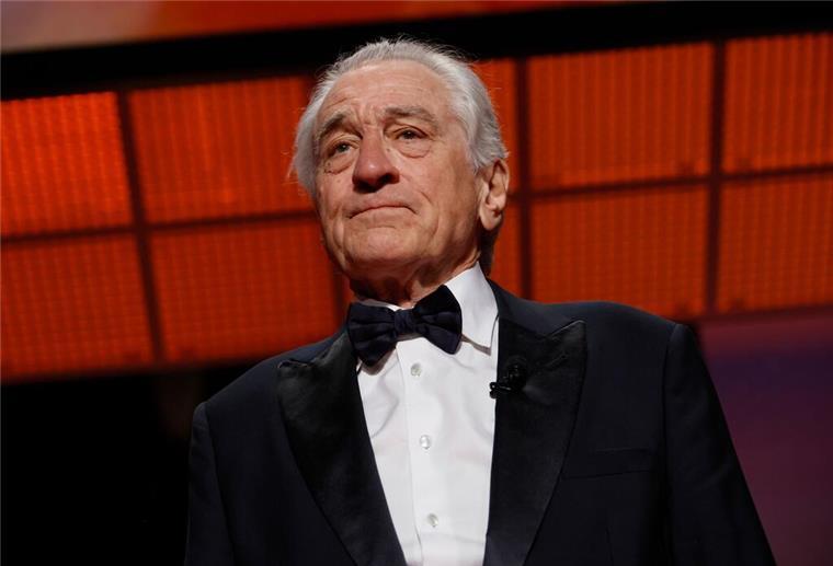 Schluss mit Schweigen – Robert De Niro teilt gegen Trump aus Robert De Niro im Festivalpalast.