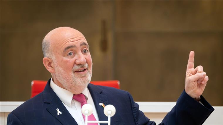Weimer sieht perfiden Antisemitismus in der Kunstszene Ron Prosor, Botschafter von Israel in Deutschland, traf sich mit Wolfram Weimer. (Archivbild)