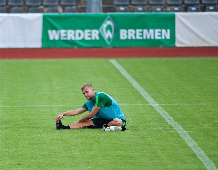 Rückkehrer Lennart Thy quält sich in Werders Trainingslager in Neuruppin. Foto Gumz
