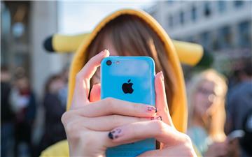 Rund 1000 Spieler trafen sich in Hannover zur gemeinsamen Jagd auf die Pokémons . 