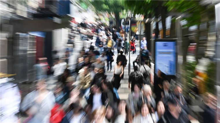 Mikrozensus 2025 - Zehntausende Niedersachsen werden befragt Rund 76.000 Menschen werden in Niedersachsen für den diesjährigen Mikrozensus befragt. (Symbolbild)