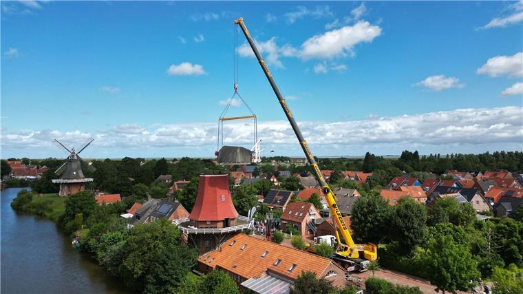 Rund acht Jahre lang war das denkmalgeschützte Ensemble der beiden Zwillingsmühlen in Greetsiel nicht komplett. 