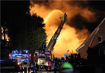 Rund eineinhalb Jahre nach der Explosion in einer Fabrik in Ritterhude beschäftigt sich der Niedersächsische Landtag mit dem Unglück.
