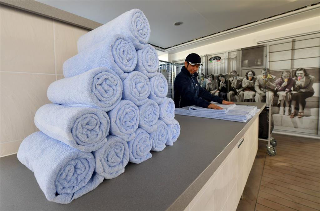 Rundgang auf der &quot;Mein Schiff 2&quot; in Bremerhaven. Foto: Scheschonka