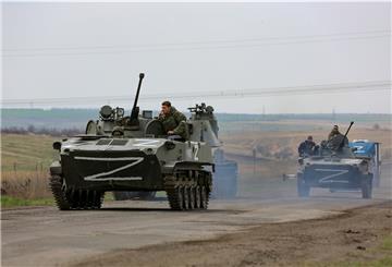 Russische Militärfahrzeuge in der Nähe von Mariupol.