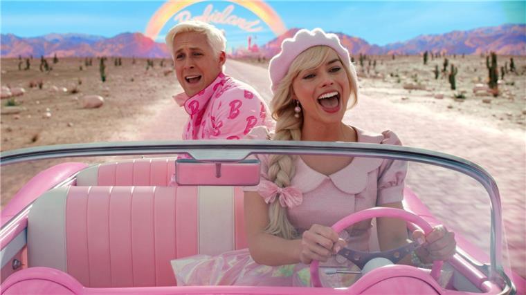 „Barbie“ und Sandra Hüller auf Golden-Globe-Kurs Ryan Gosling als Ken und Margot Robbie als Barbie in einer Szene der Films „Barbie“.