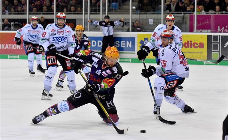 Fischtown Pinguins live: nord24 und Telekom Sport verlosen 5x2 Tickets für Ingolstadt-Spiel Rylan Schwartz und die Fischtown Pinguins wollen sich gegen Ingolstadt voll reinhauen.