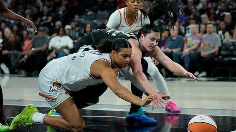 Frust ist da, Hoffnung auch: Saballys schwierige WNBA-Finals Sabally (links) ist sich für nichts zu schade. (Archivbild)