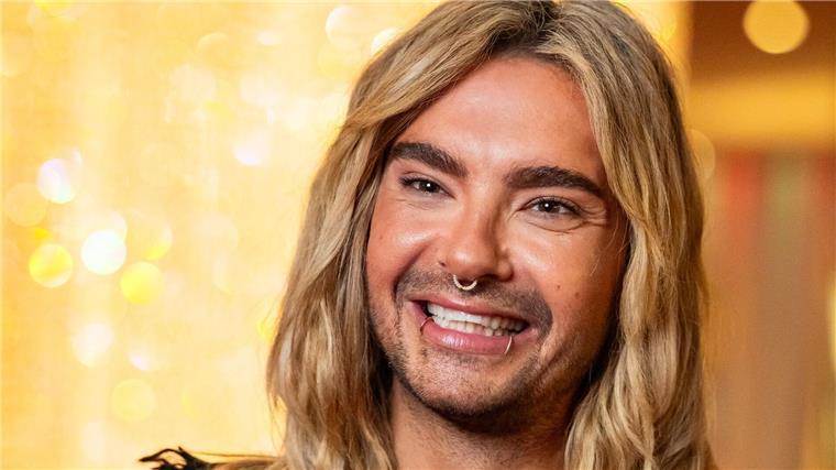 Bill Kaulitz wird auf Heidis Halloween-Party zum Universum Sänger Bill Kaulitz wird auf der Halloween-Party von Heidi Klum zum Universum.